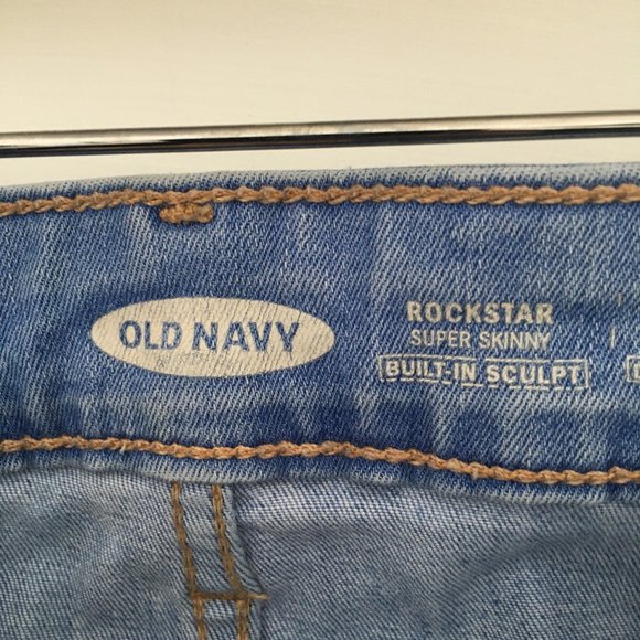 Old Navy Skinny Jeans - Picture 3 of 4